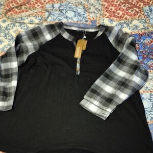 BloomChic Black Grey & White Plaid Long Sleeved Top